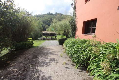 4912 casa tradicional venta Villaverde house for sale mountain views near Villaviciosa asturias northern spain