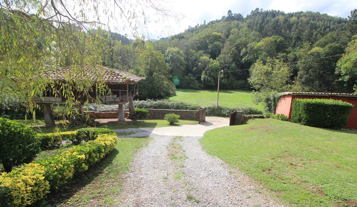 4919 casa tradicional venta Villaverde house for sale mountain views near Villaviciosa asturias northern spain (1280x768)