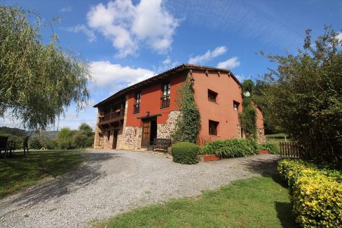 4930 casa tradicional venta Villaverde house for sale mountain views near Villaviciosa asturias northern spain (1280x768)