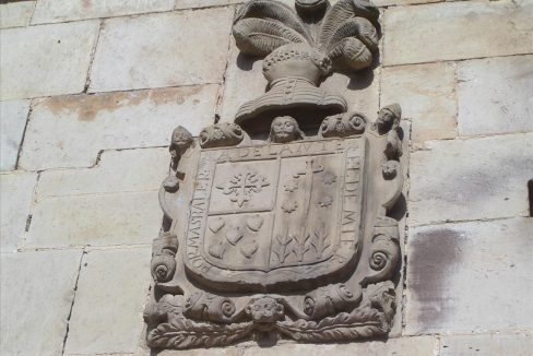 escudo (1280x768)