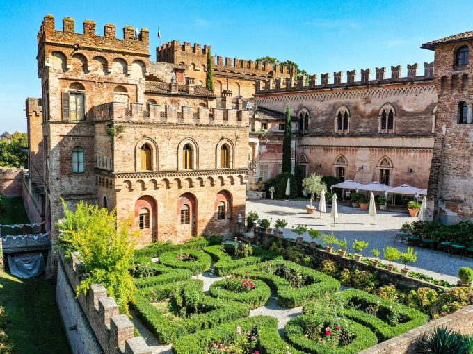 ++Verkauft++Schloss aus dem 15. Jahrhundert südlich des Gardasee