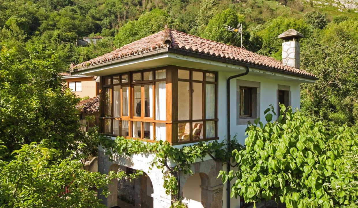 1188 casa piedra tradicional venta stone house for sale vistas montana mountain views near cangas de onis asturias northern spain