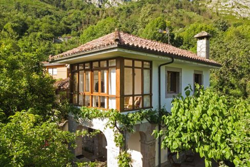 1188 casa piedra tradicional venta stone house for sale vistas montana mountain views near cangas de onis asturias northern spain