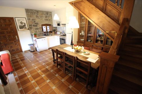 3715 casa piedra tradicional venta stone house for sale vistas montana mountain views near cangas de onis asturias northern spain dining comedor