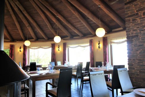 restaurante casa montana hotel venta stone house restaurant mountain for sale taramundi Asturias northern spain-9